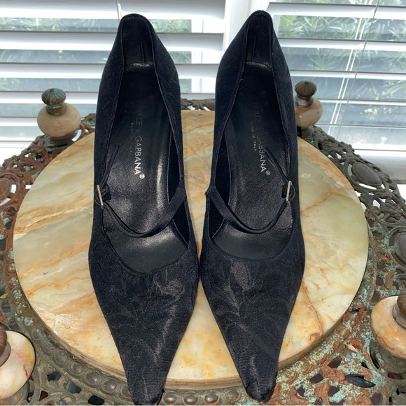 Dolce & Gabbana black lace stiletto pumps , pointed toe and a strap Size 38 - Picture 2 of 7